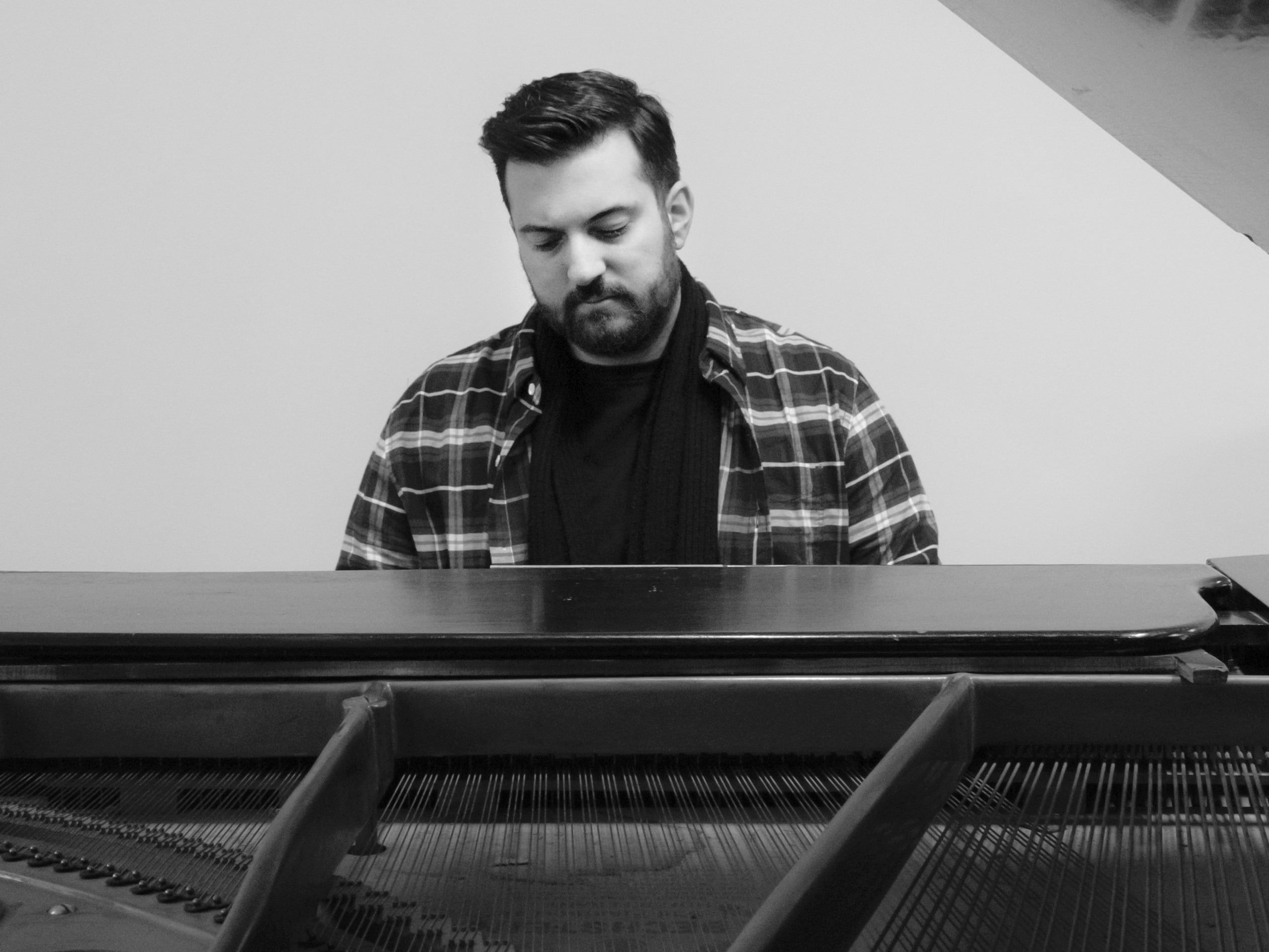 Νικόλας-Χάλαρης-φωτ.